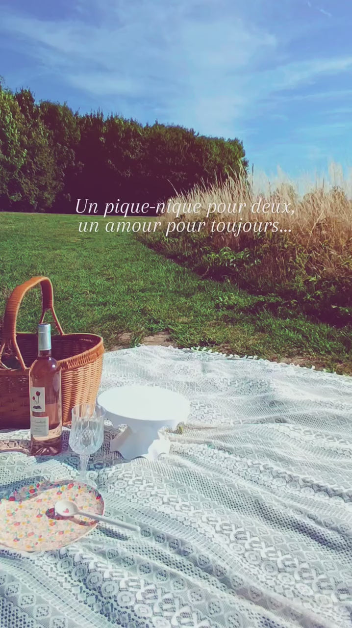 Charger la vidéo : Suivez-nous sur les réseaux sociaux